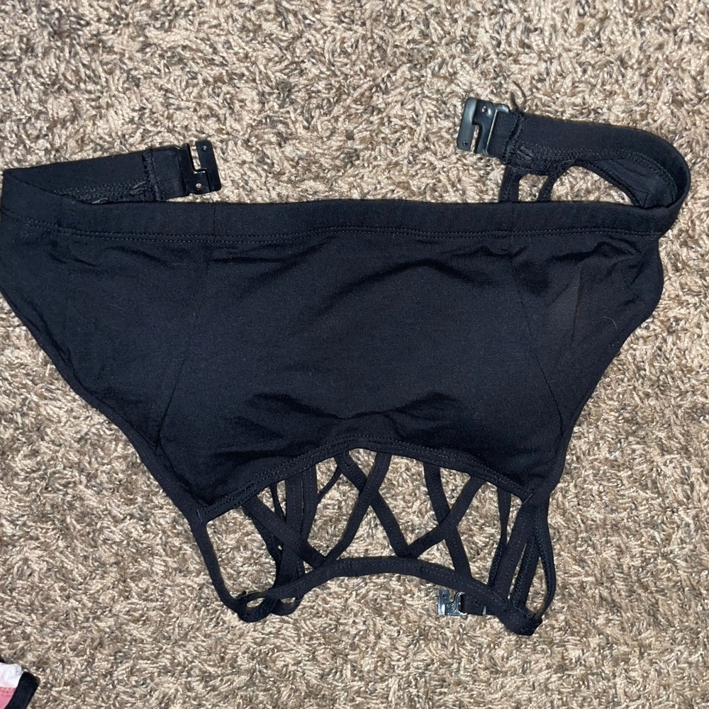 Sports bra